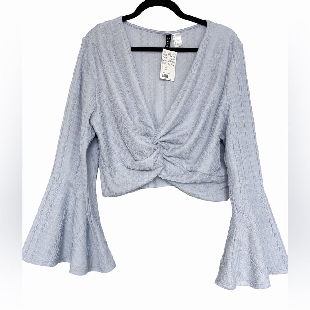 NWT H&M Light Blue Knotted Crop Top with Flared Sleeves Size XL